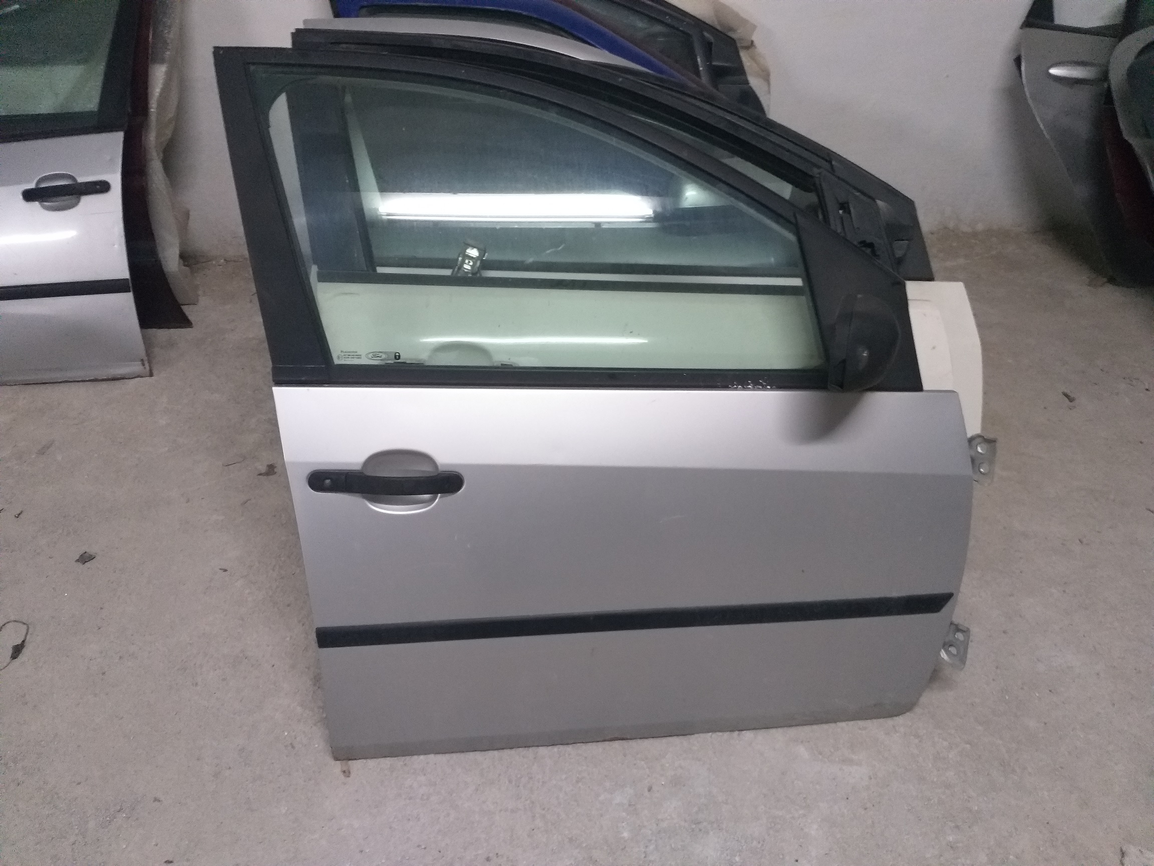 2006 FORD FİESTA SAĞ KAPI GRİ HATASIZ